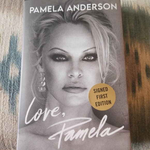 AUTOGRAPHED SIGNED Love, Pamela by Pamela Anderson Hardcover First Editi… - Picture 1 of 2